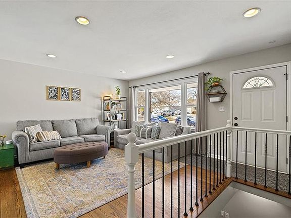 5th image of 10605 W 89th Ter