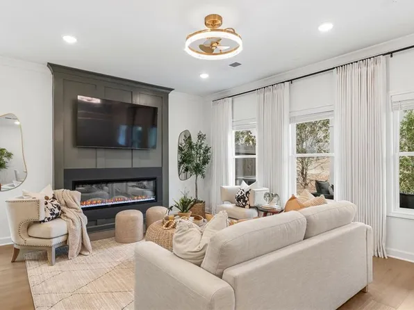 4615 Moray Dr, Mableton, GA 30126