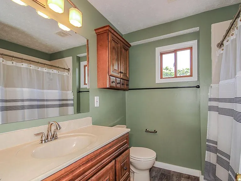 12433 Webster Rd — Photo 25