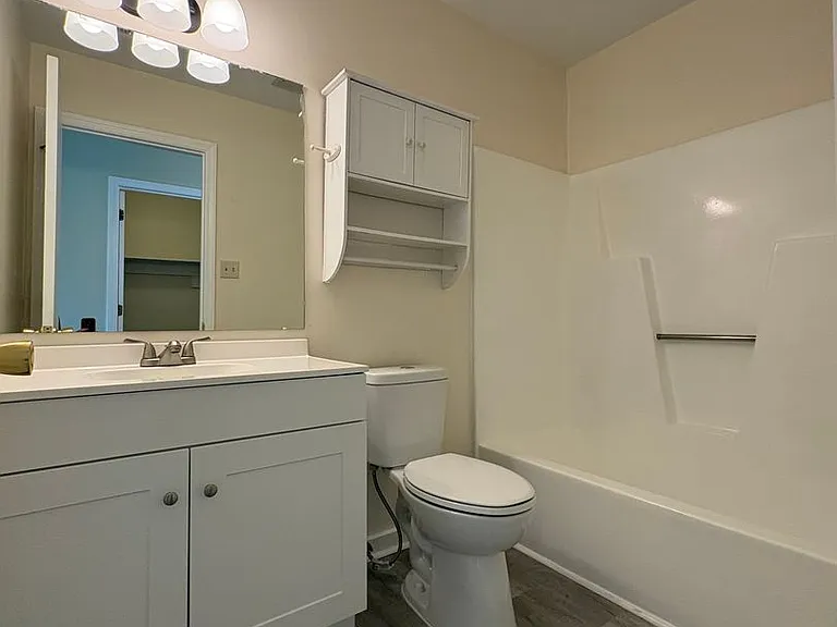 3706 Dovefield Ct — Photo 10