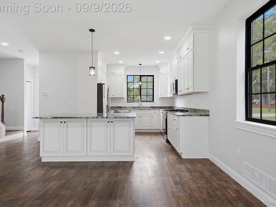 27416 Sunnydale St, photo 17