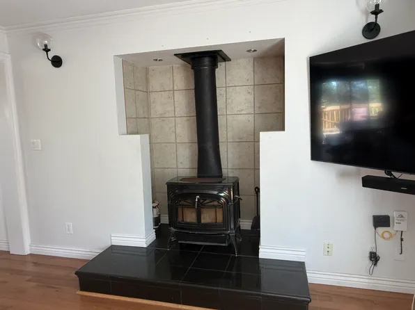 33211 Coal Creek Canyon Dr, Golden, CO 80403