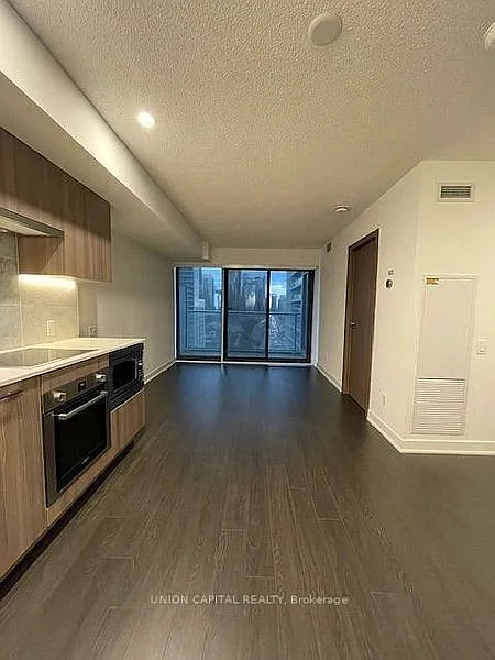 2 bed, $2,350 — Photo 2