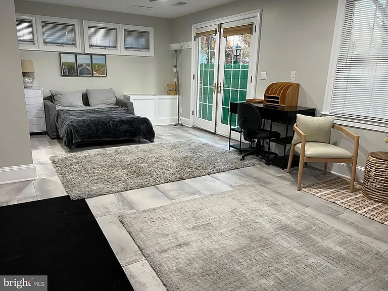 7703 Newcastle Dr — Photo 3