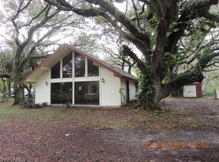 275 Trader Rd, Labelle, FL 33935