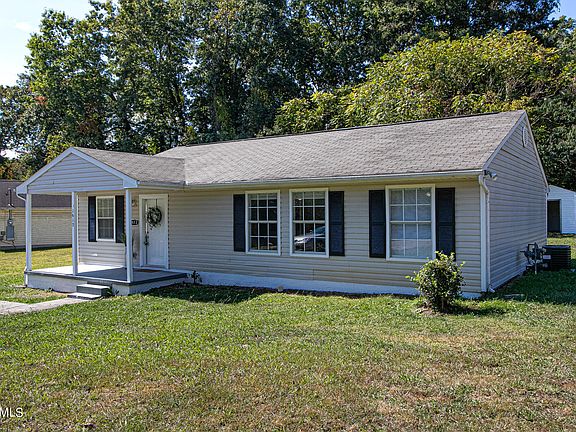 2nd image of 1613 Robert Huff Ln