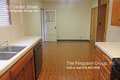 3rd image of 212 Center St