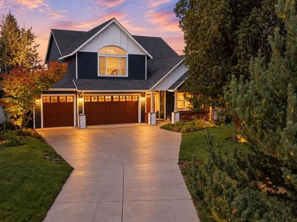 2048 NE Cradle Mountain Way, Bend, OR 97701