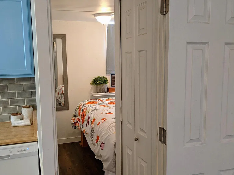 208 S Main St — Photo 9
