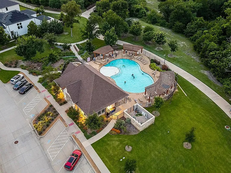 13313 Rembrandt Dr — Photo 41