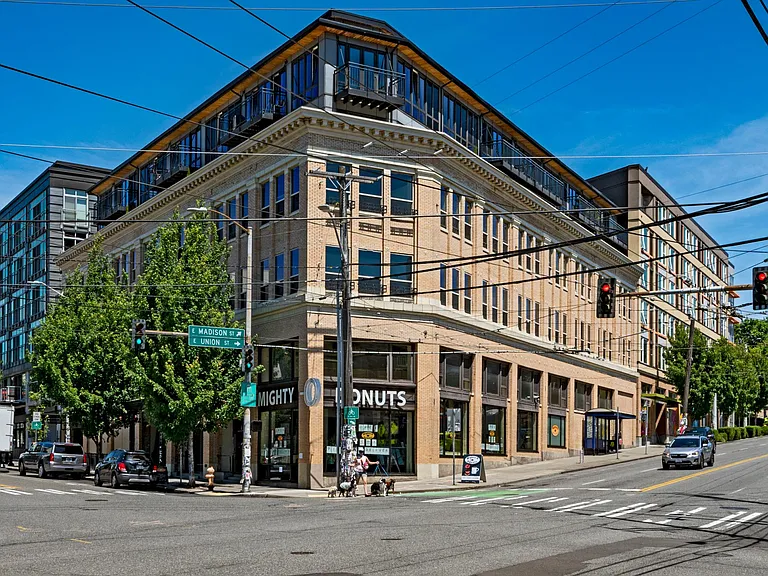 1408 12th Ave #503 — Photo 2