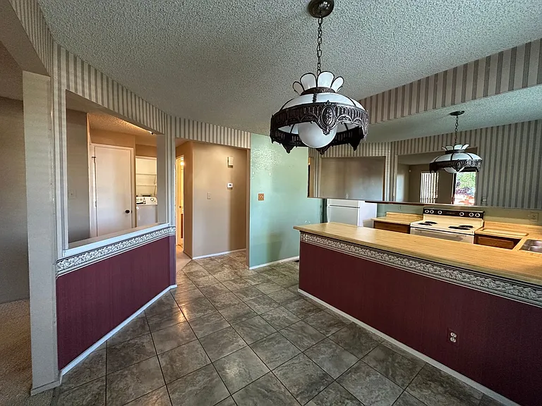 1500 Ellendale Ct — Photo 7