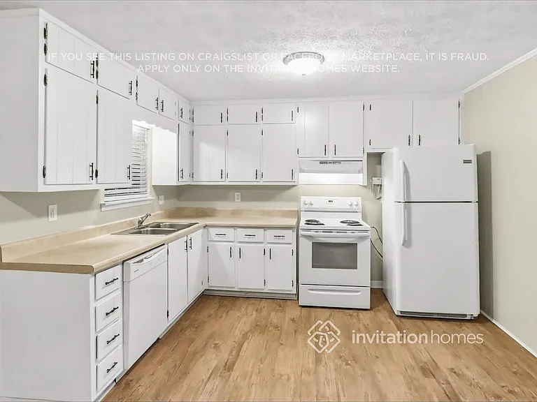 216 S Sequoya Dr — Photo 8