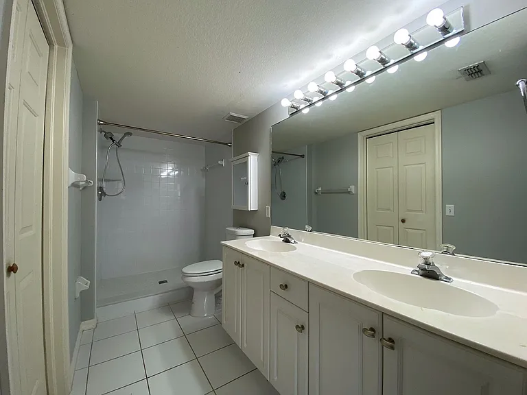 26741 Little John Ct #14 — Photo 13