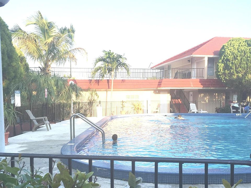 2nd image of 8550 SW 109th Ave APT 120