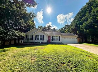 106 Berry Ct, Belton, SC 29627