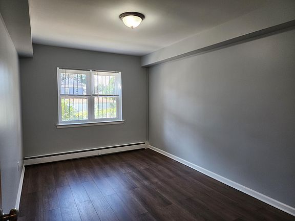 4th image of 123-14 6th Ave #1