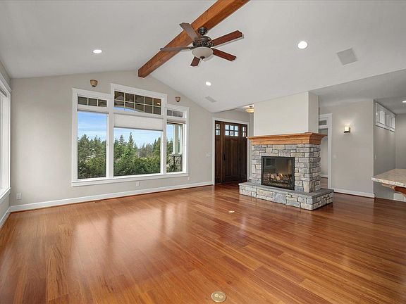 4th image of 7805 S Oak Rd