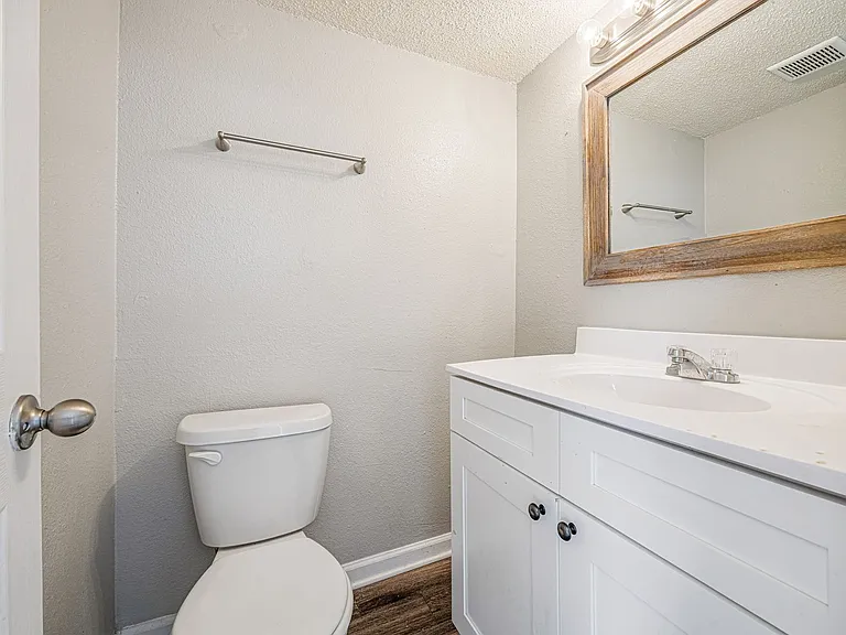 Wilson Crossing Townhomes: Your Spacious, Two-Story Home in Whitehaven, Memphis! — Photo 13