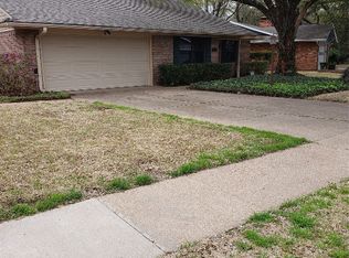 500 Little John Dr, Irving, TX 75061