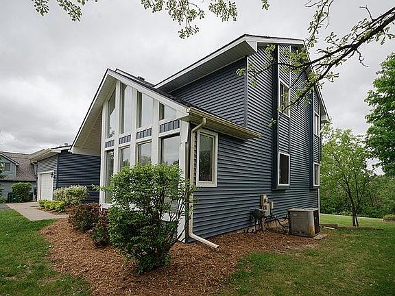 3rd image of 4865 Northgate Dr