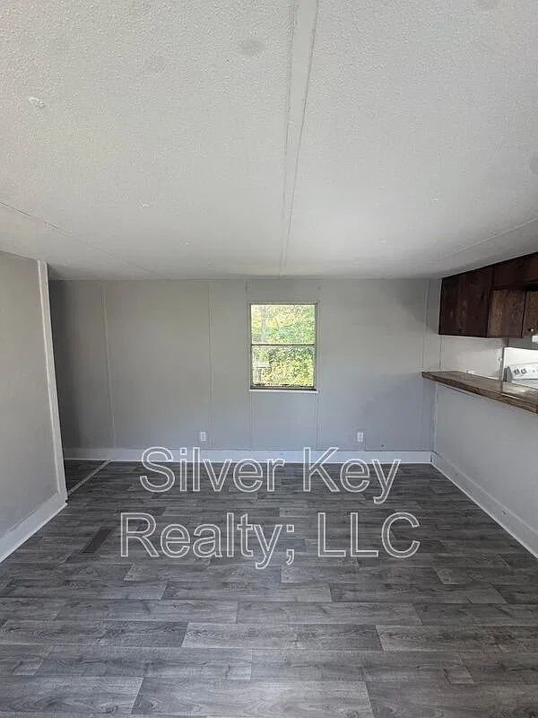 535 Old Mine Rd — Photo 3