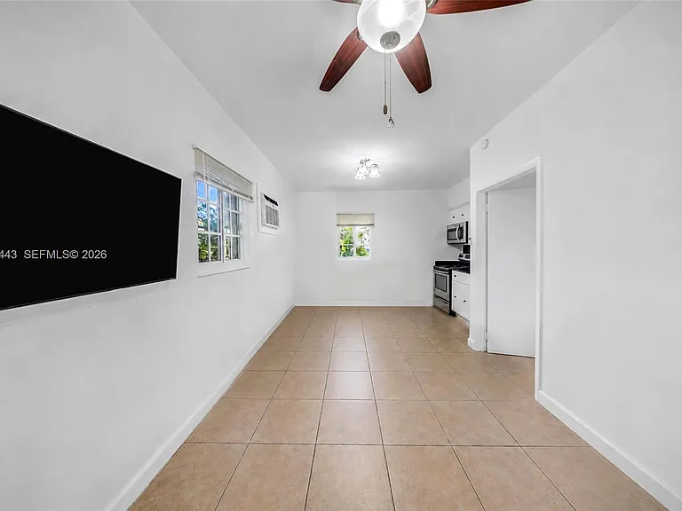 902 Salzedo St #5 — Photo 6