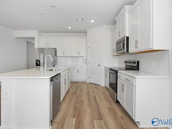 5th image of 29575 Satilla Cir