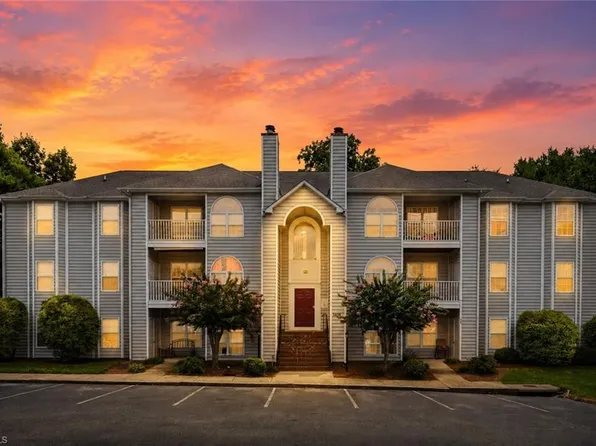 3638 Morris Farm Dr APT 2C, Greensboro, NC 27409