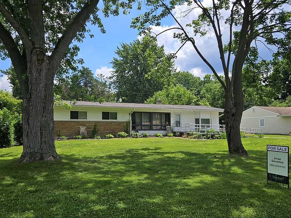 1st image of 496 E Lovell Dr