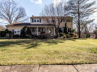 29 Templar Way, Parsippany, NJ 07054