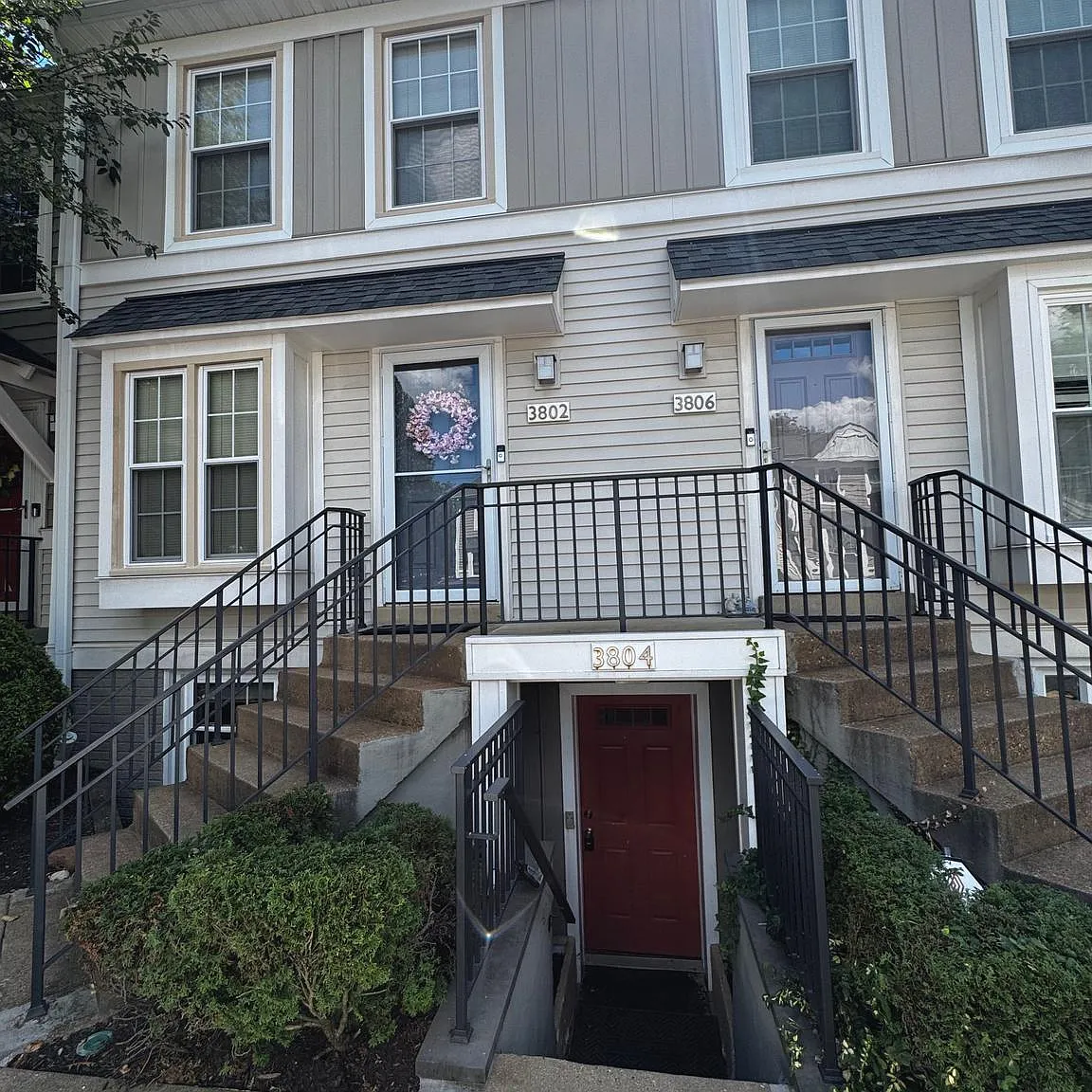 2 bed, 1088 sqft, $2,500 — Photo 1