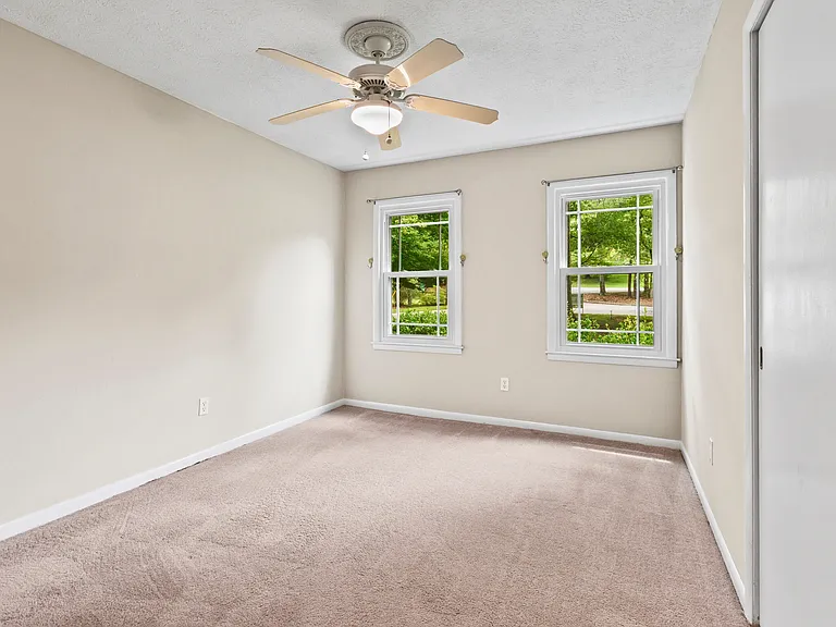1344 Peachtree Cir — Photo 6