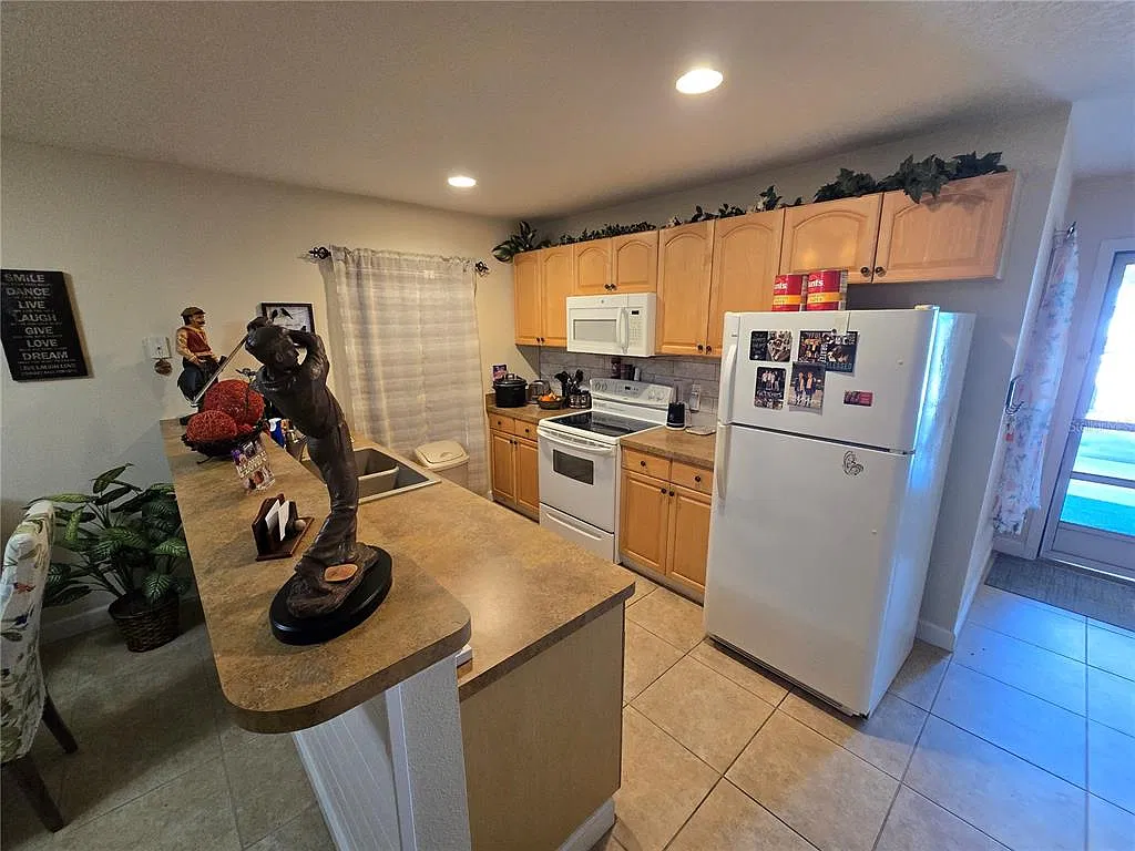 2 bed, 2.0 bath, 1197 sqft, $2,500 — Photo 4