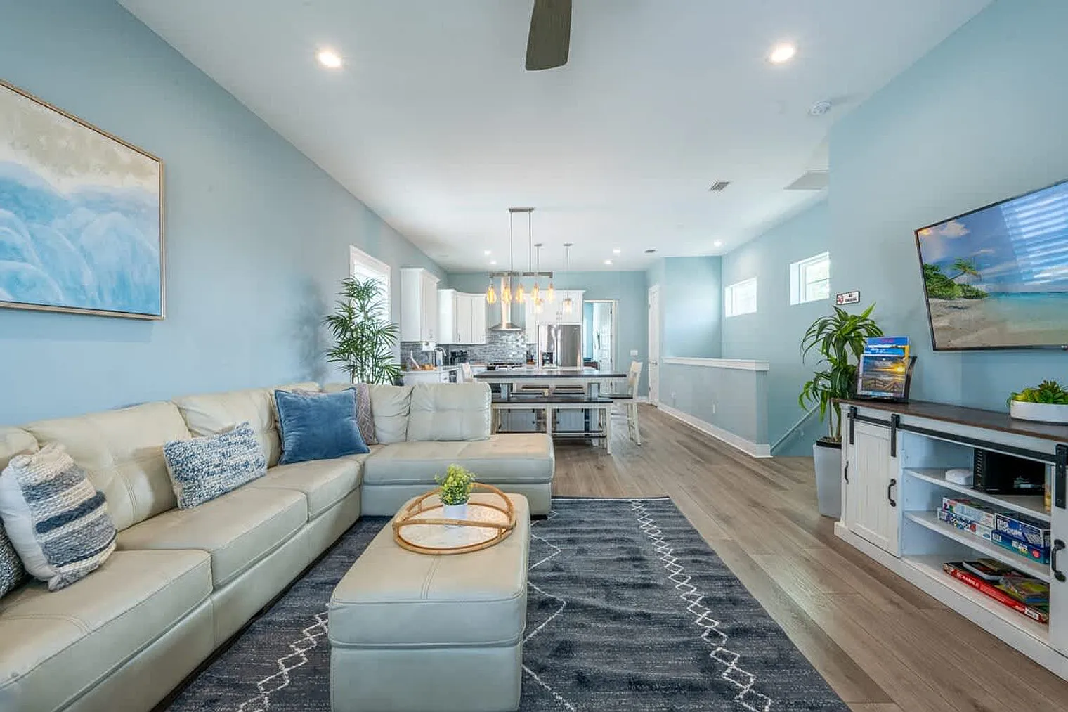 3 bed, 2.0 bath, 1883 sqft, $4,177 — Photo 1