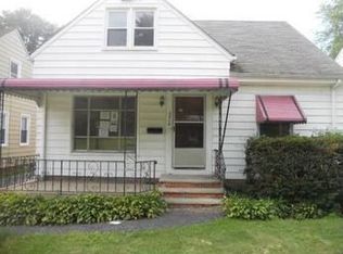 5218 Erwin St, Maple Heights, OH