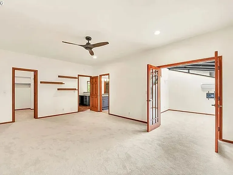 574 Wimbledon Ct — Photo 32