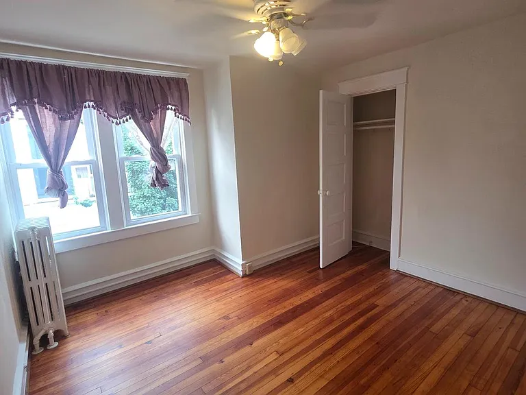 2439 Madison St — Photo 17
