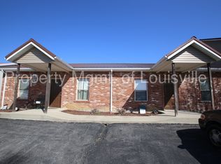 513 E Brookelynn Ct, Pekin, IN 47165