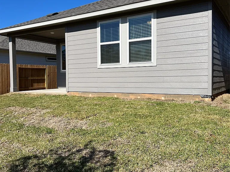 1709 Cayden Oak Ln — Photo 18