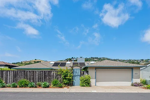 6 Windward Rd Photo 1