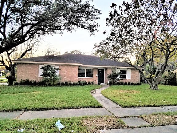 3rd image of 11322 Sage Oak Dr