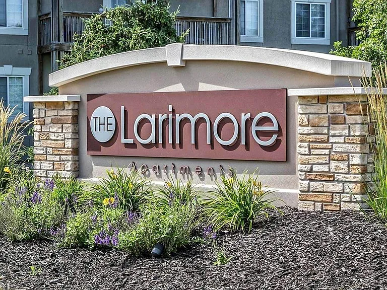 The Larimore — Photo 22