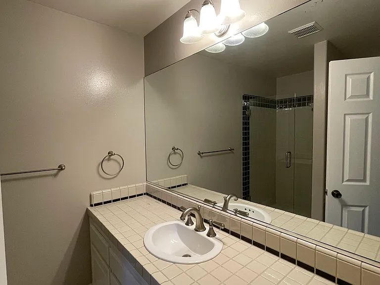 6600 Sea Cove Dr — Photo 22