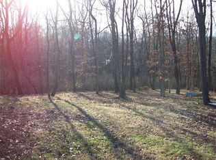 2260 Winter Ln, Godfrey, IL 62035