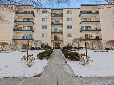 820 Oakton St APT 2C, Evanston, IL, 60202