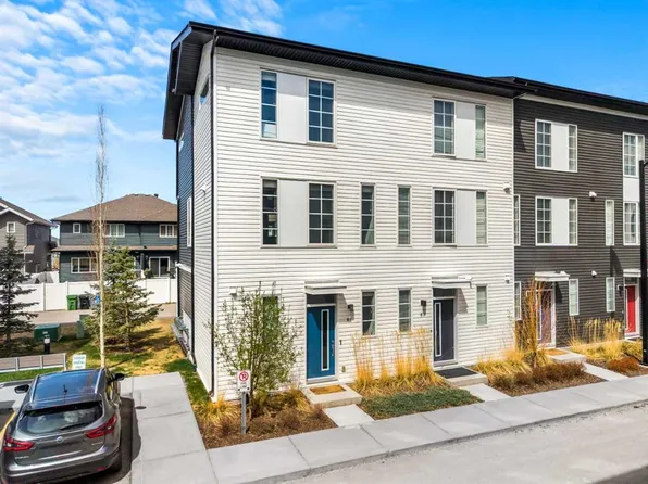 85 N Walgrove Cmn SE, Calgary, AB T2X 4C2
