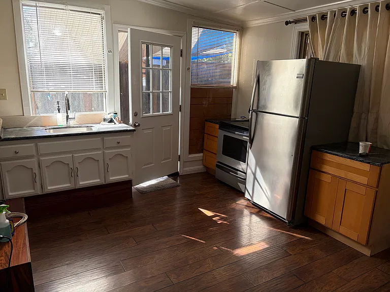 35380 Rutland Ct — Photo 2