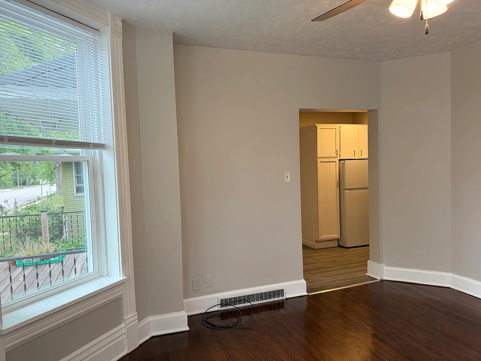 1 bed, 850 sqft, $955 — Photo 3
