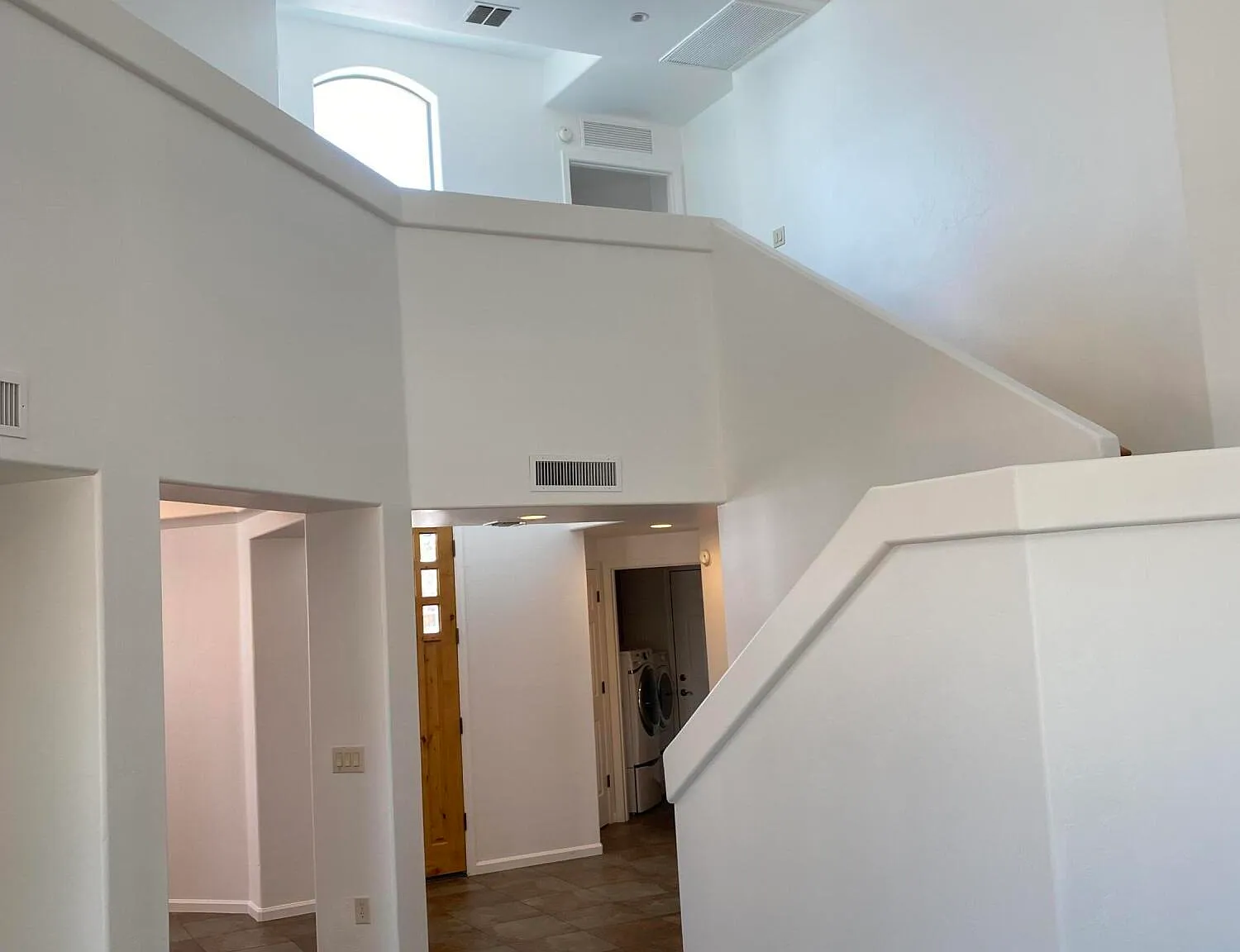 4 bed, 3.0 bath, 2210 sqft, $3,200 — Photo 3